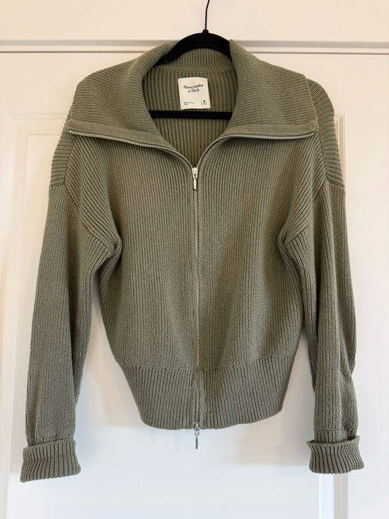 Abercrombie & Fitch Sweaters - Abercrombie & Fitch Olive Green Ribbed Zip Sweater
